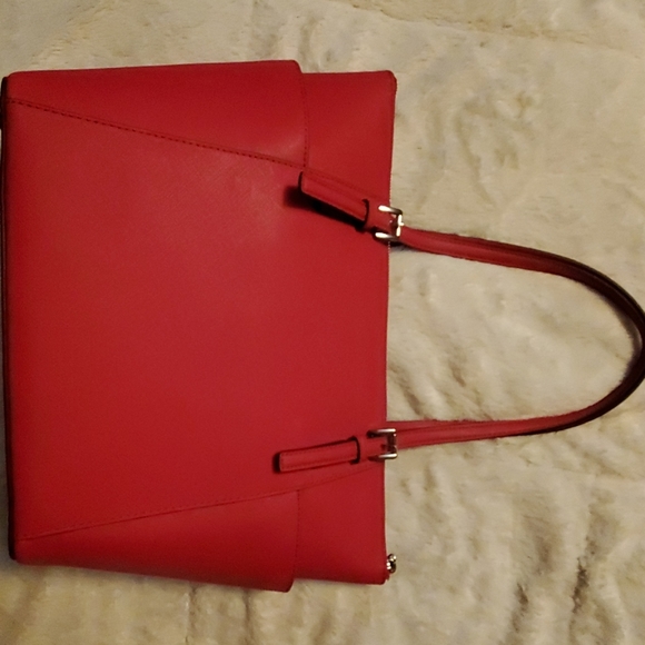 NWT Michael kors Jet set tote- Red - Picture 4 of 8